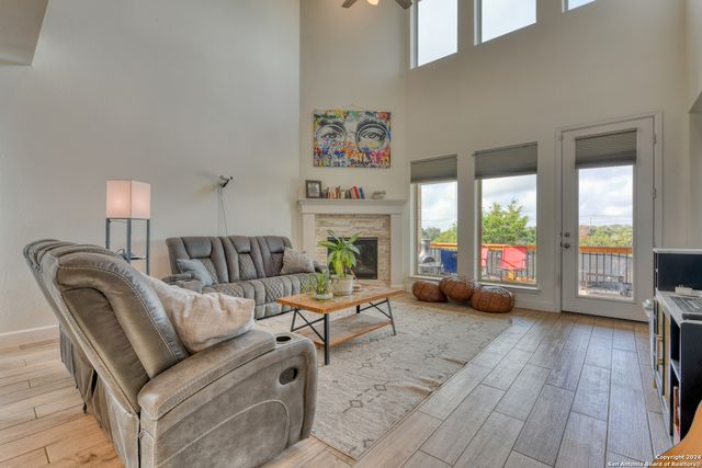 323 SUGARCANE, New Braunfels, TX 78132