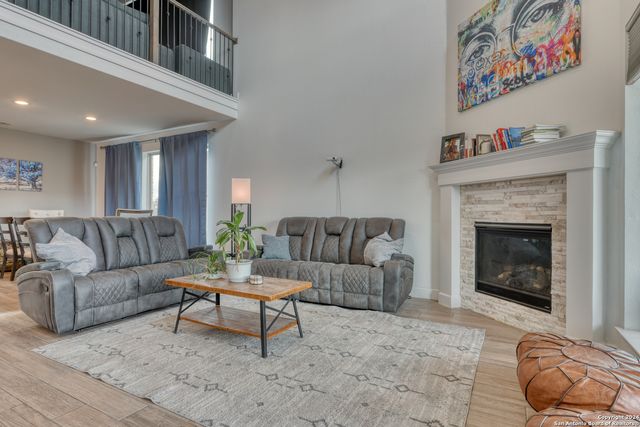 323 SUGARCANE, New Braunfels, TX 78132