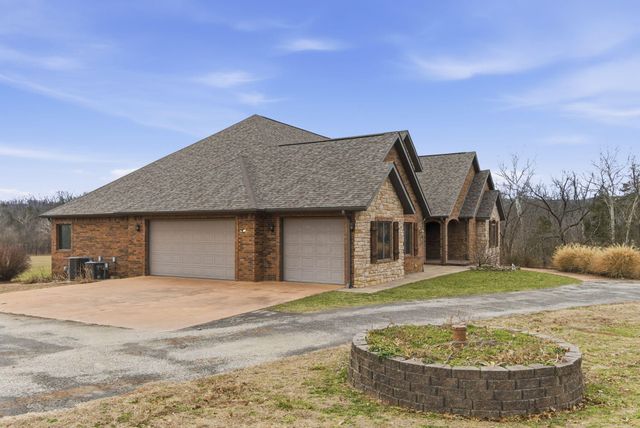 4052 Flat Creek Road, Cape Fair, MO 65624
