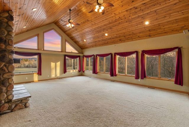 4052 Flat Creek Road, Cape Fair, MO 65624