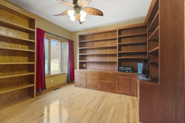 4052 Flat Creek Road, Cape Fair, MO 65624