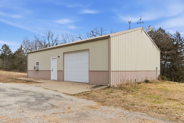 4052 Flat Creek Road, Cape Fair, MO 65624