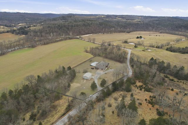 4052 Flat Creek Road, Cape Fair, MO 65624