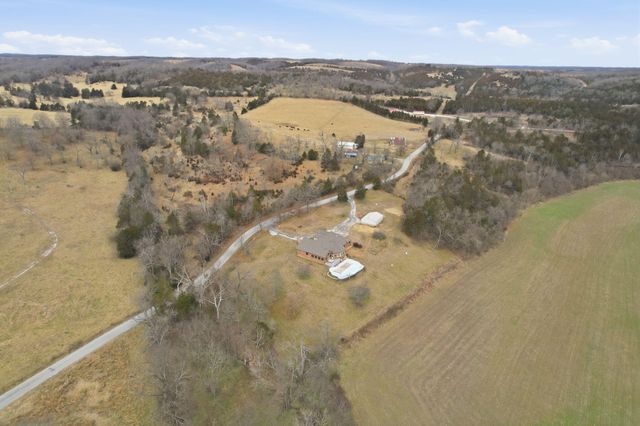 4052 Flat Creek Road, Cape Fair, MO 65624