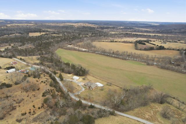 4052 Flat Creek Road, Cape Fair, MO 65624