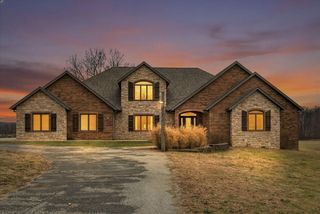 4052 Flat Creek Road, Cape Fair, MO 65624