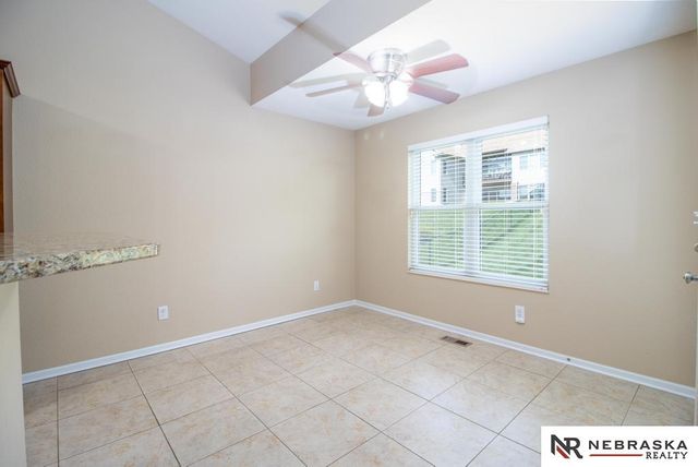 7609 Kentwell Lane, Lincoln, NE 68516