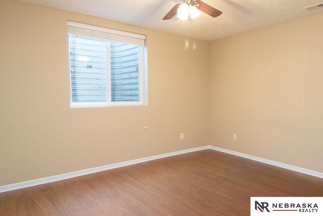 7609 Kentwell Lane, Lincoln, NE 68516