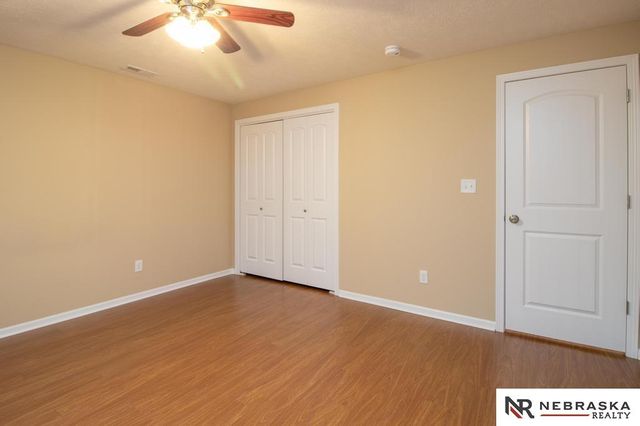7609 Kentwell Lane, Lincoln, NE 68516