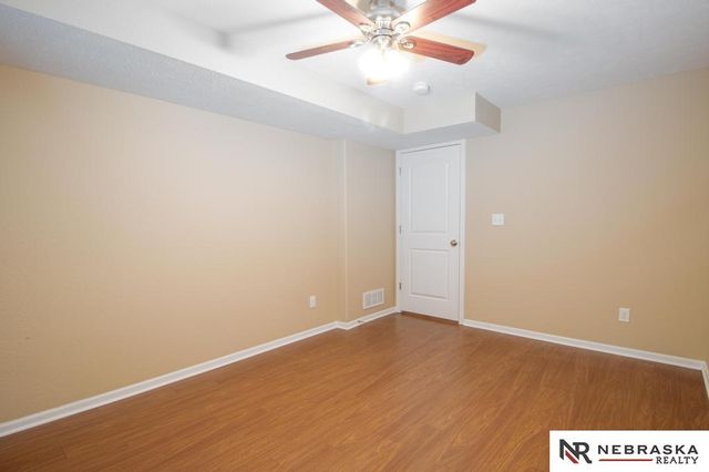 7609 Kentwell Lane, Lincoln, NE 68516