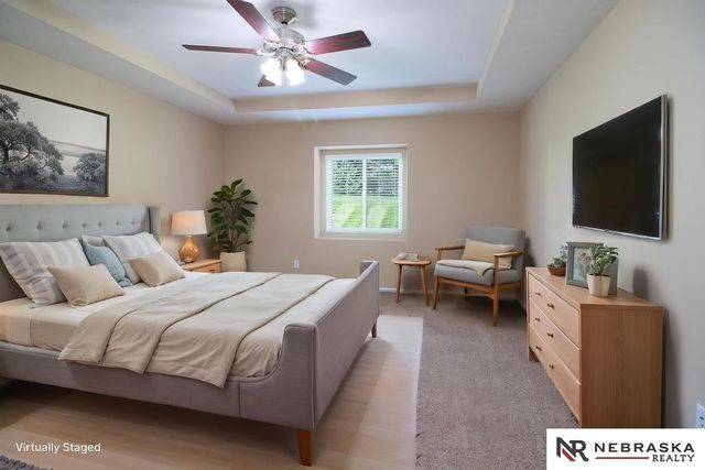 7609 Kentwell Lane, Lincoln, NE 68516