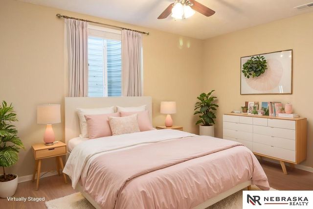 7609 Kentwell Lane, Lincoln, NE 68516