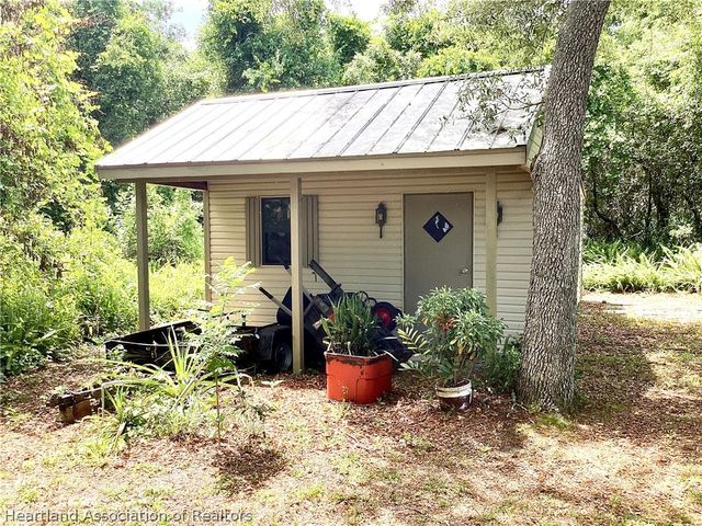 5519 Oak Circle, Sebring, FL 33870