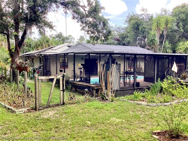 5519 Oak Circle, Sebring, FL 33870