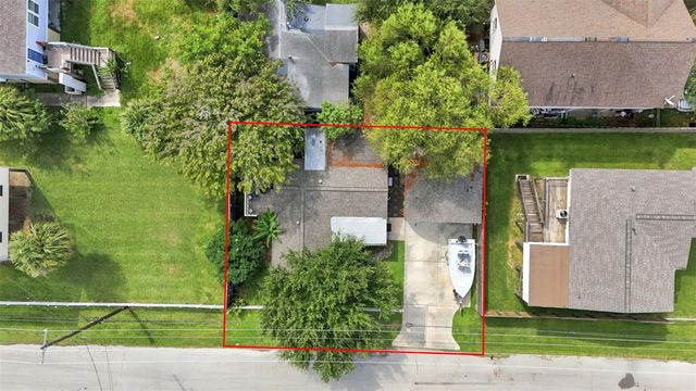 6317 Avenue R, Galveston, TX 77551