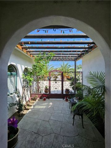 9740 La Canada Way, Shadow Hills, CA 91040