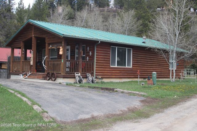 10 FOOTHILL Boulevard, Alpine, WY 83128 property photo