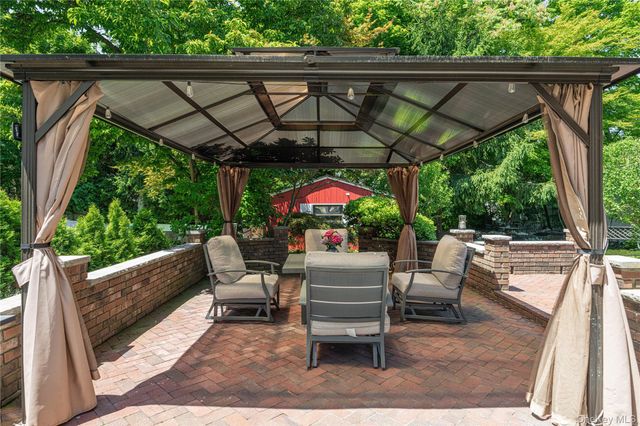 74 Tamarack Road, Rye Brook, NY 10573
