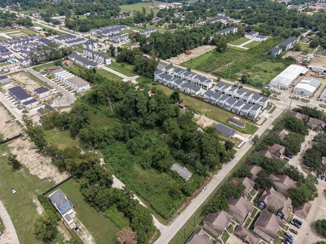 1122 Paul Quinn Street, Houston, TX 77091