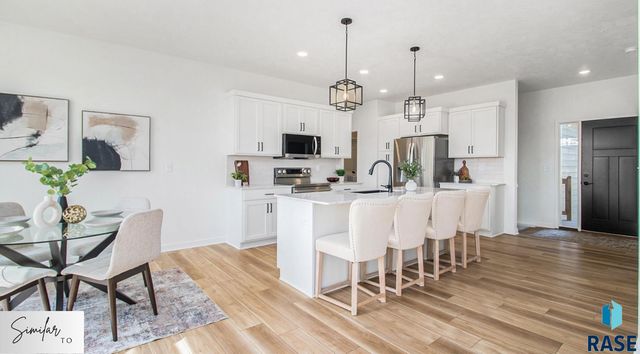 5609 W Cushman St Street, Sioux Falls, SD 57107