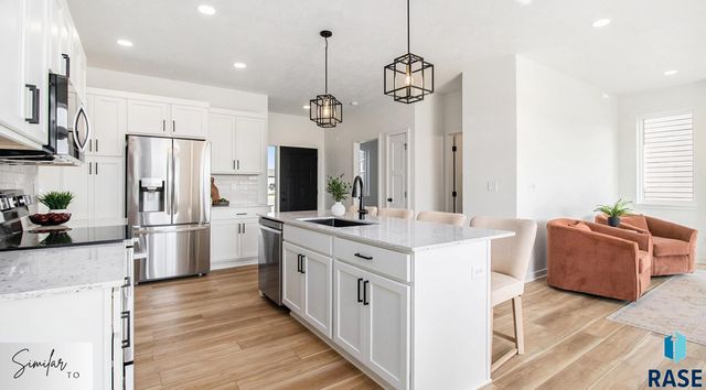 5609 W Cushman St Street, Sioux Falls, SD 57107