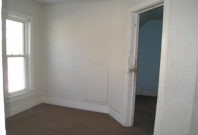 952 Logan Street, Grand Rapids, MI 49506