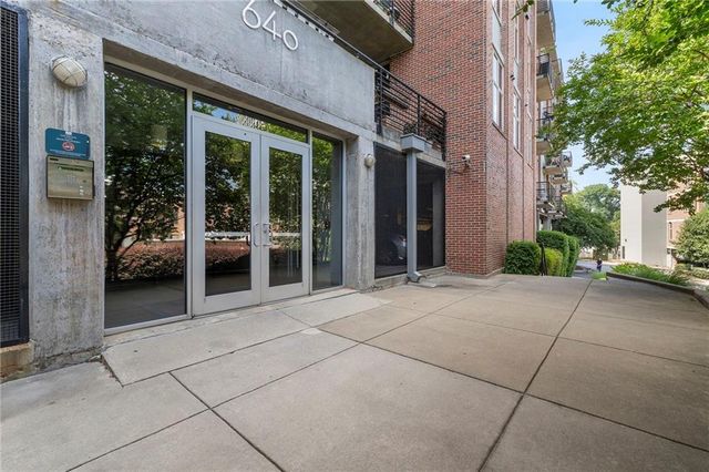 640 Glen Iris Drive NE 418, Atlanta, GA 30308