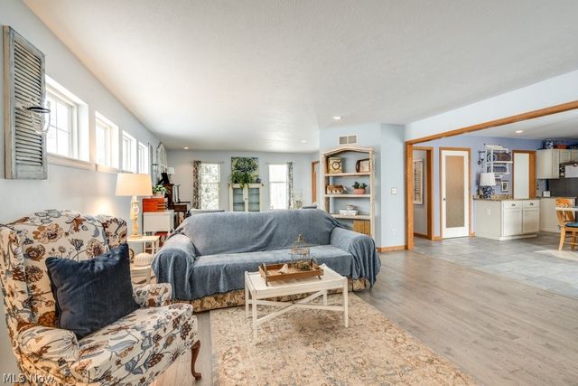 1110 Woodglen Circle, Medina, OH 44256