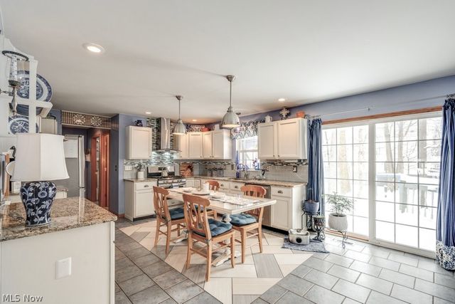 1110 Woodglen Circle, Medina, OH 44256