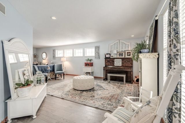 1110 Woodglen Circle, Medina, OH 44256