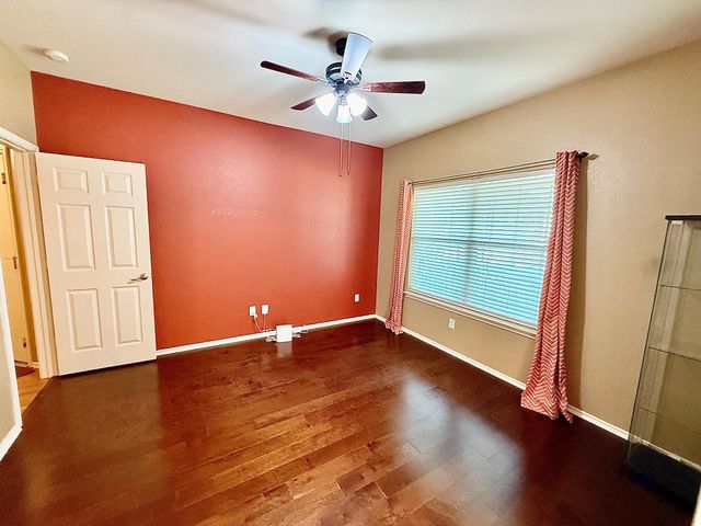3230 Arroyo Bluff LN, Round Rock, TX 78681