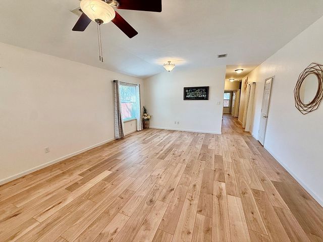3230 Arroyo Bluff LN, Round Rock, TX 78681