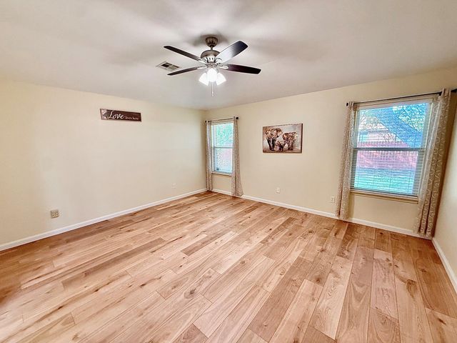 3230 Arroyo Bluff LN, Round Rock, TX 78681