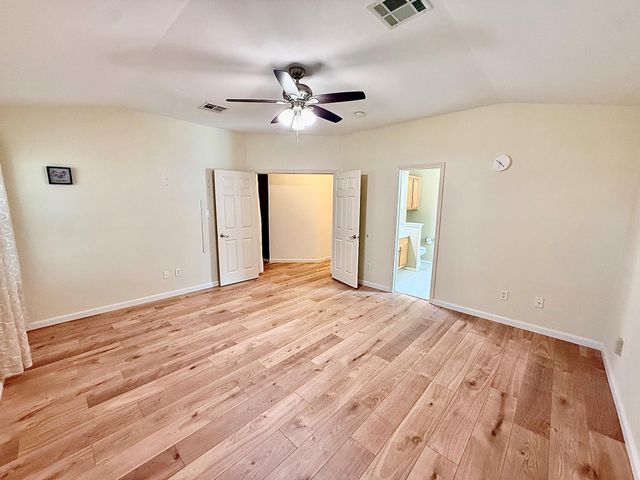 3230 Arroyo Bluff LN, Round Rock, TX 78681