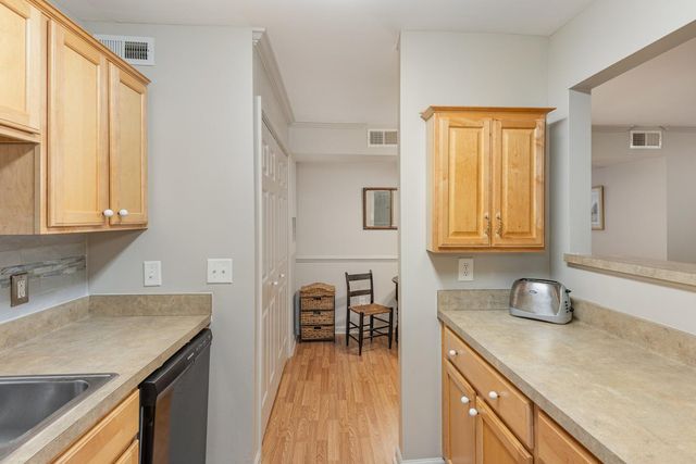 2216 Myron Drive 102, Raleigh, NC 27607