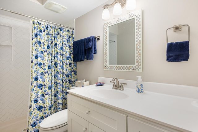 2216 Myron Drive 102, Raleigh, NC 27607