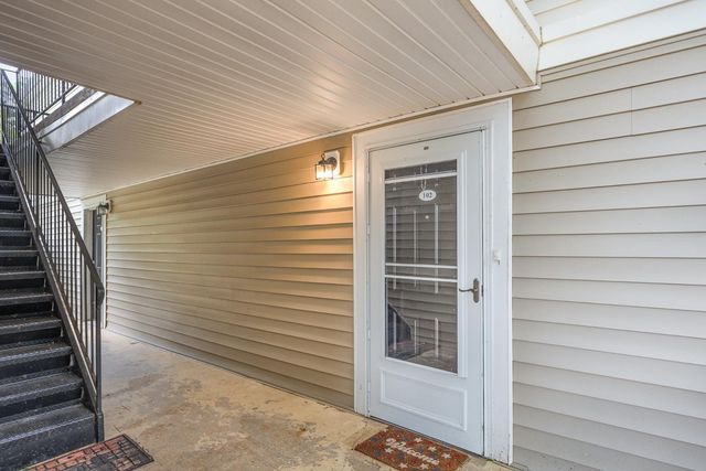 2216 Myron Drive 102, Raleigh, NC 27607