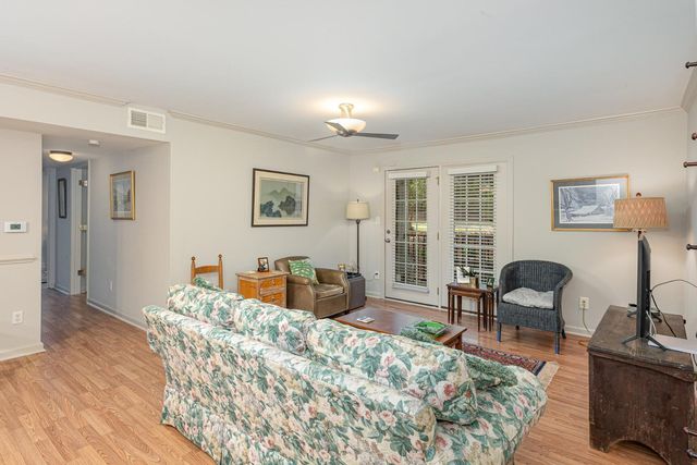 2216 Myron Drive 102, Raleigh, NC 27607