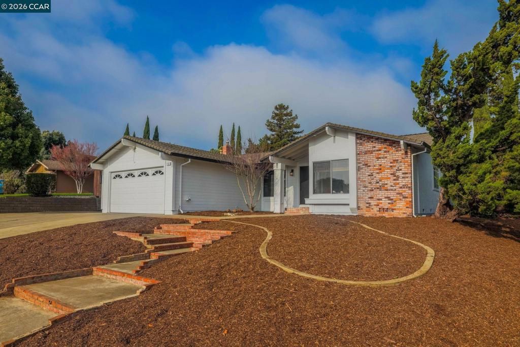 Image 2 of property listing at 5100 Ramsgate Ct, Fairfield, CA 94534