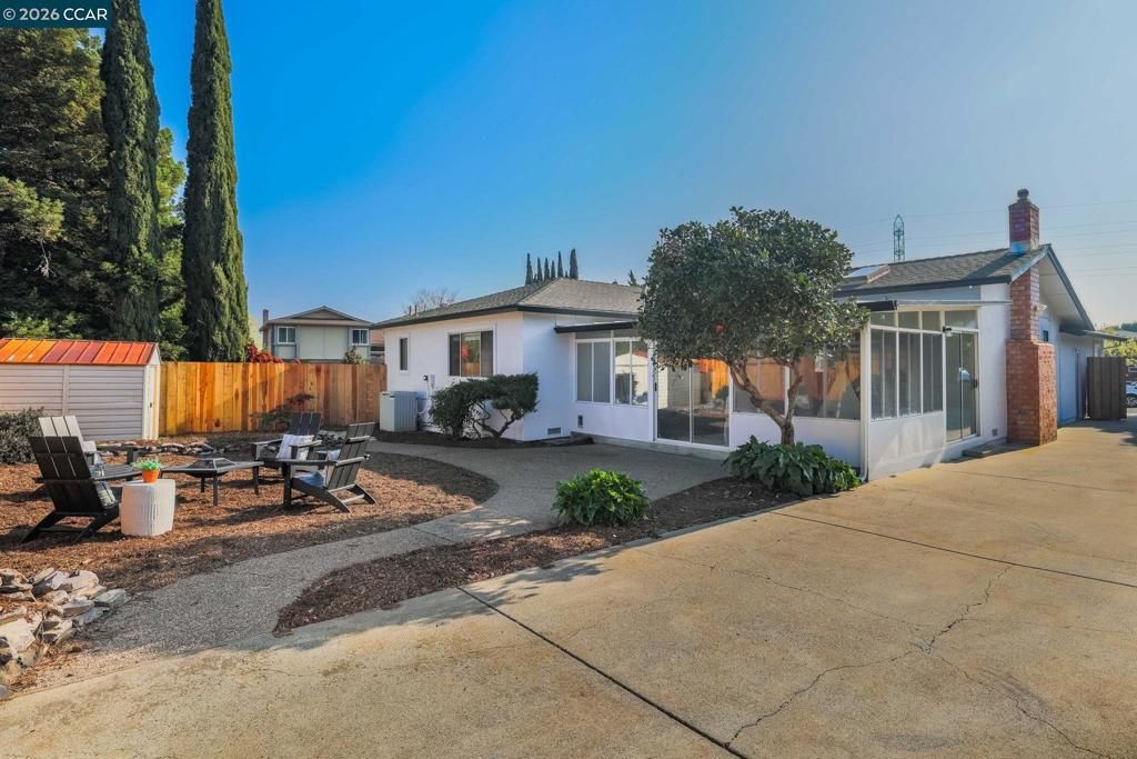 Image 27 of property listing at 5100 Ramsgate Ct, Fairfield, CA 94534