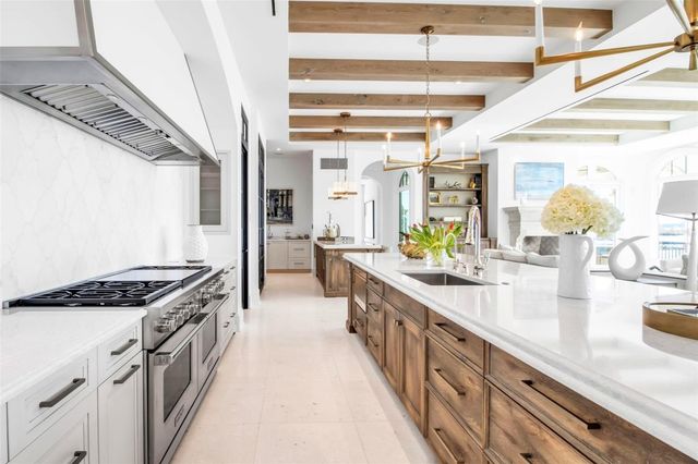7366 POINT OF ROCKS ROAD, Sarasota, FL 34242