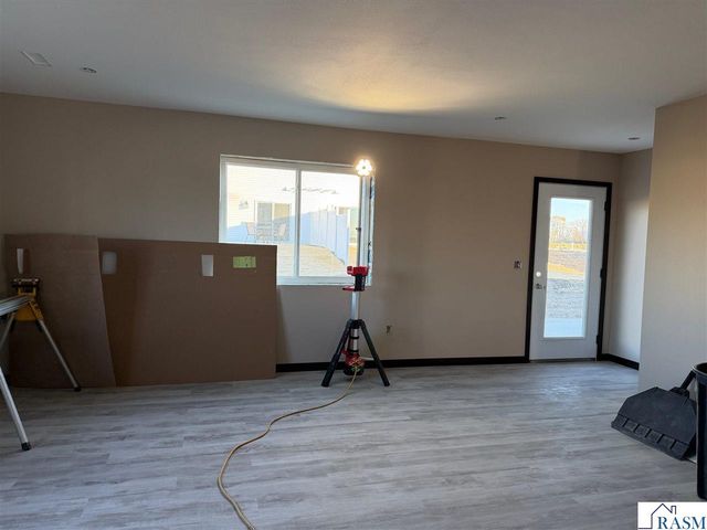 3204 Noble Drive, Mankato, MN 56001