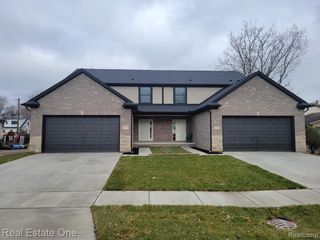 1131 Woodslee Drive 1133, Troy, MI 48083