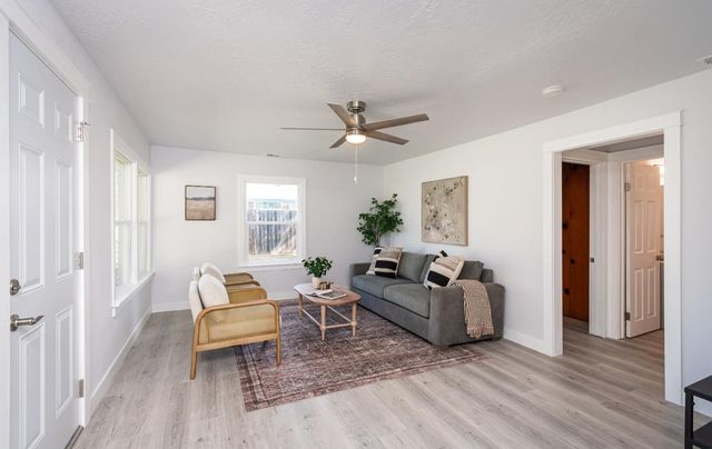 6118 Filbert Ave, Orangevale, CA 95662