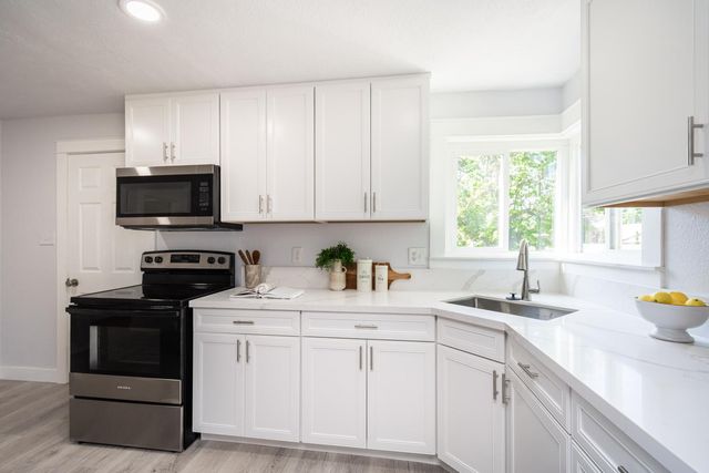 6118 Filbert Ave, Orangevale, CA 95662