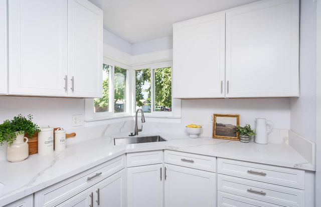 6118 Filbert Ave, Orangevale, CA 95662