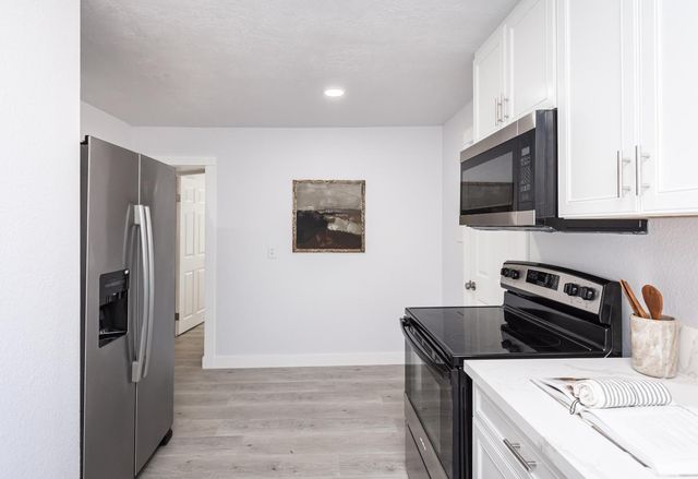 6118 Filbert Ave, Orangevale, CA 95662