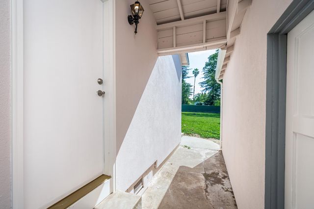 6118 Filbert Ave, Orangevale, CA 95662