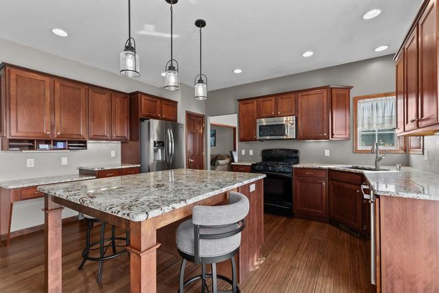 W6967 GLEN VALLEY DRIVE, Greenville, WI 54942