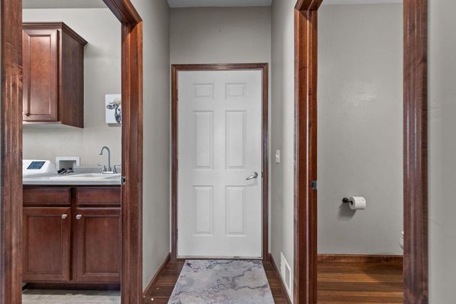 W6967 GLEN VALLEY DRIVE, Greenville, WI 54942